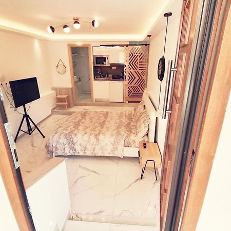 Theasis 3 Apartman Néosz Marmarász Kültér fotó