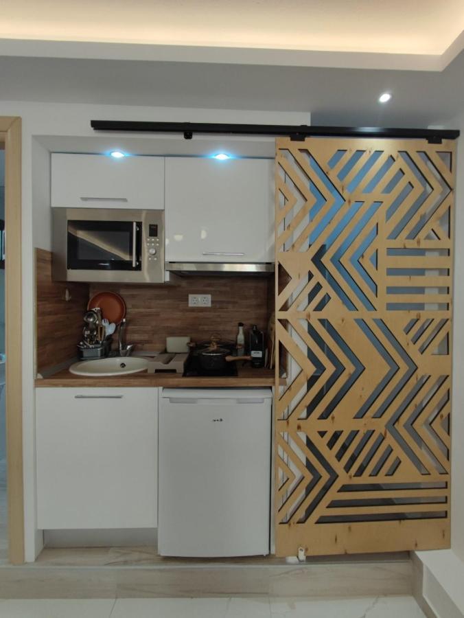 Theasis 3 Apartman Néosz Marmarász Kültér fotó
