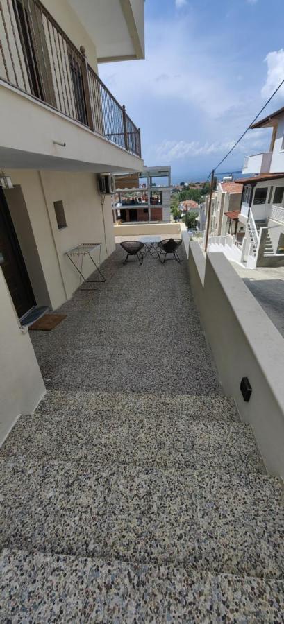 Theasis 3 Apartman Néosz Marmarász Kültér fotó